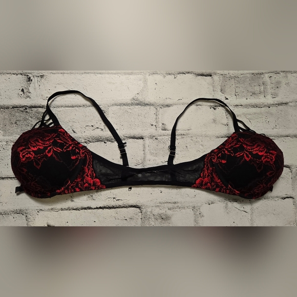 La Senza Black Red Lace Front Close Bra 32DD Underwire - Picture 8 of 12